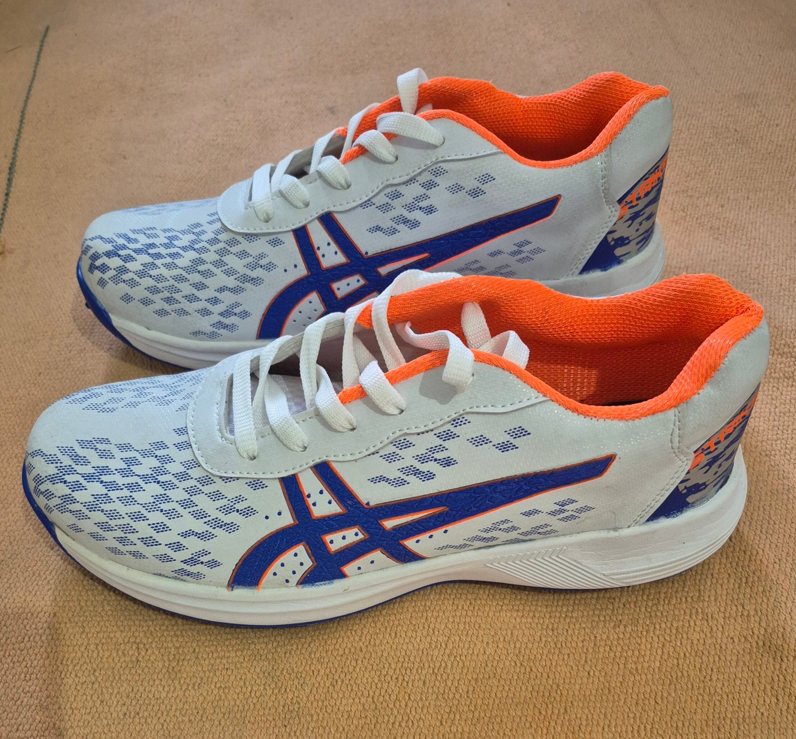 ASICS Cricket Shoes, Bowling Spikes - Image 2
