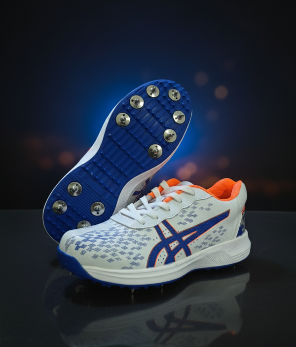 ASICS Cricket Shoes, Bowling Spikes